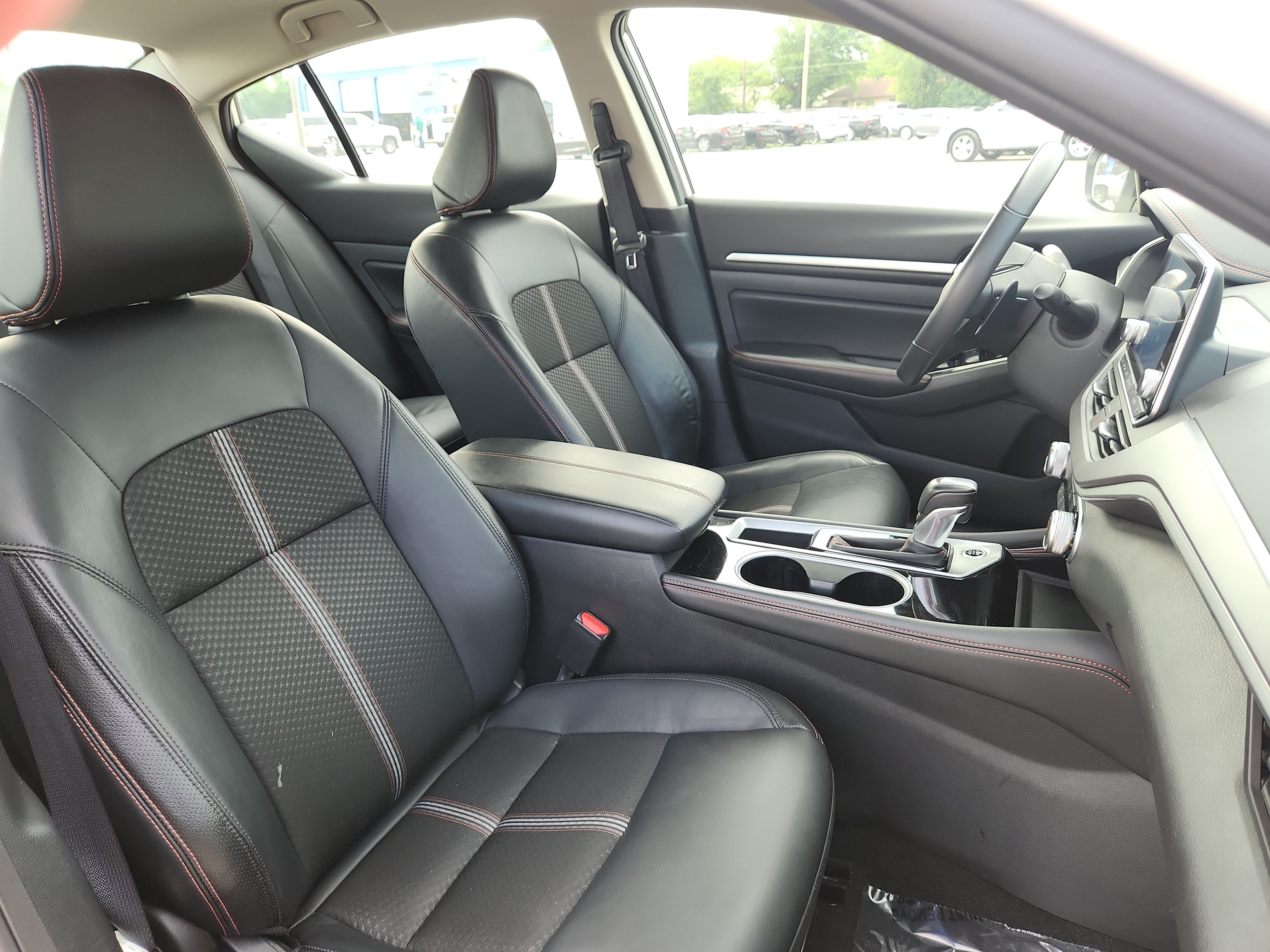 2025 Nissan Altima SR FWD