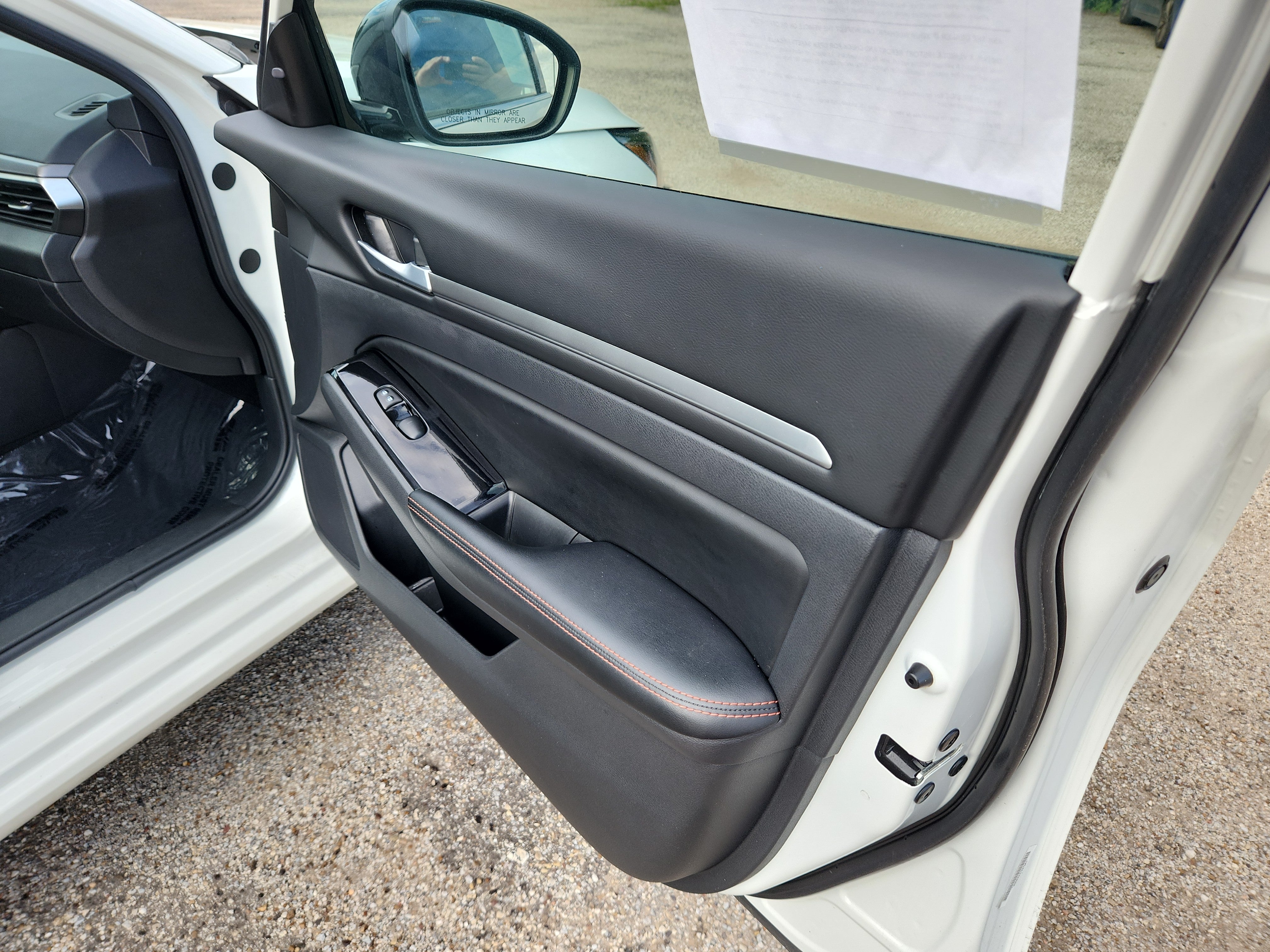 2025 Nissan Altima SR FWD