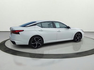 2025 Nissan Altima SR FWD