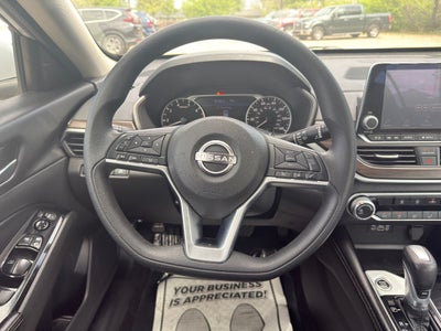 2023 Nissan Altima SV FWD