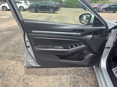 2023 Nissan Altima SV FWD