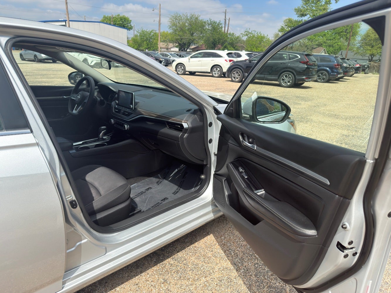 2023 Nissan Altima SV FWD