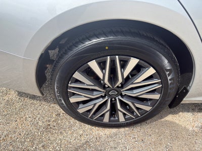 2023 Nissan Altima SV FWD