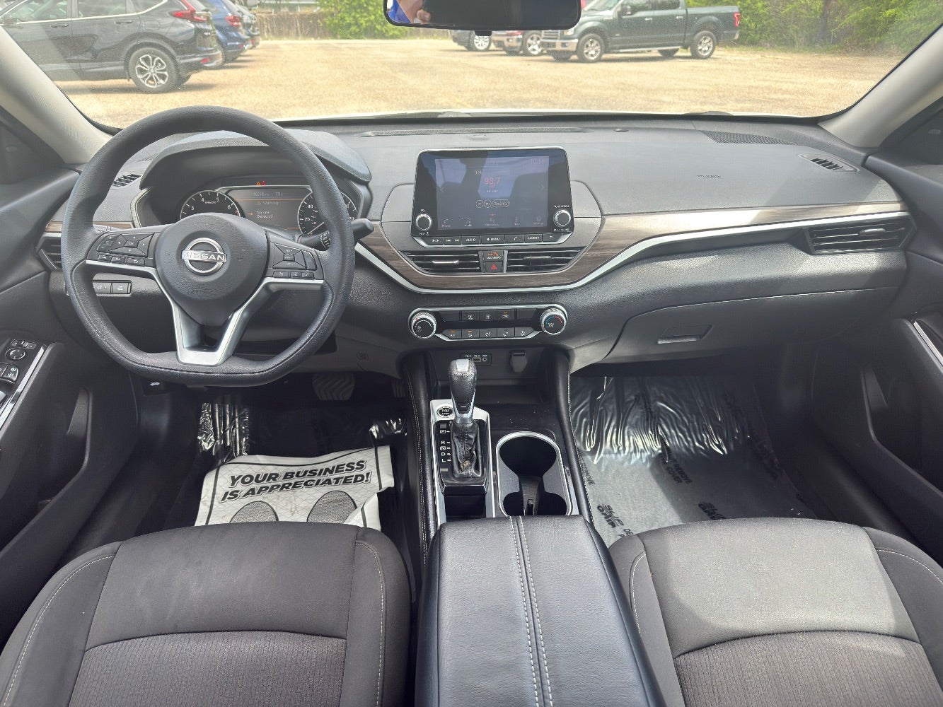 2023 Nissan Altima SV FWD