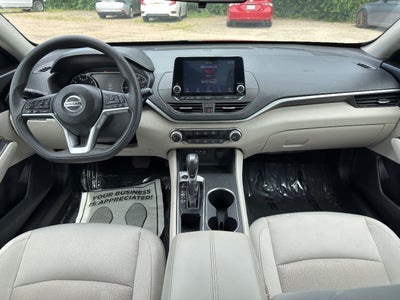 2022 Nissan Altima SV FWD
