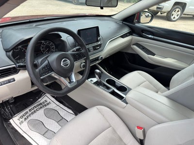 2022 Nissan Altima SV FWD