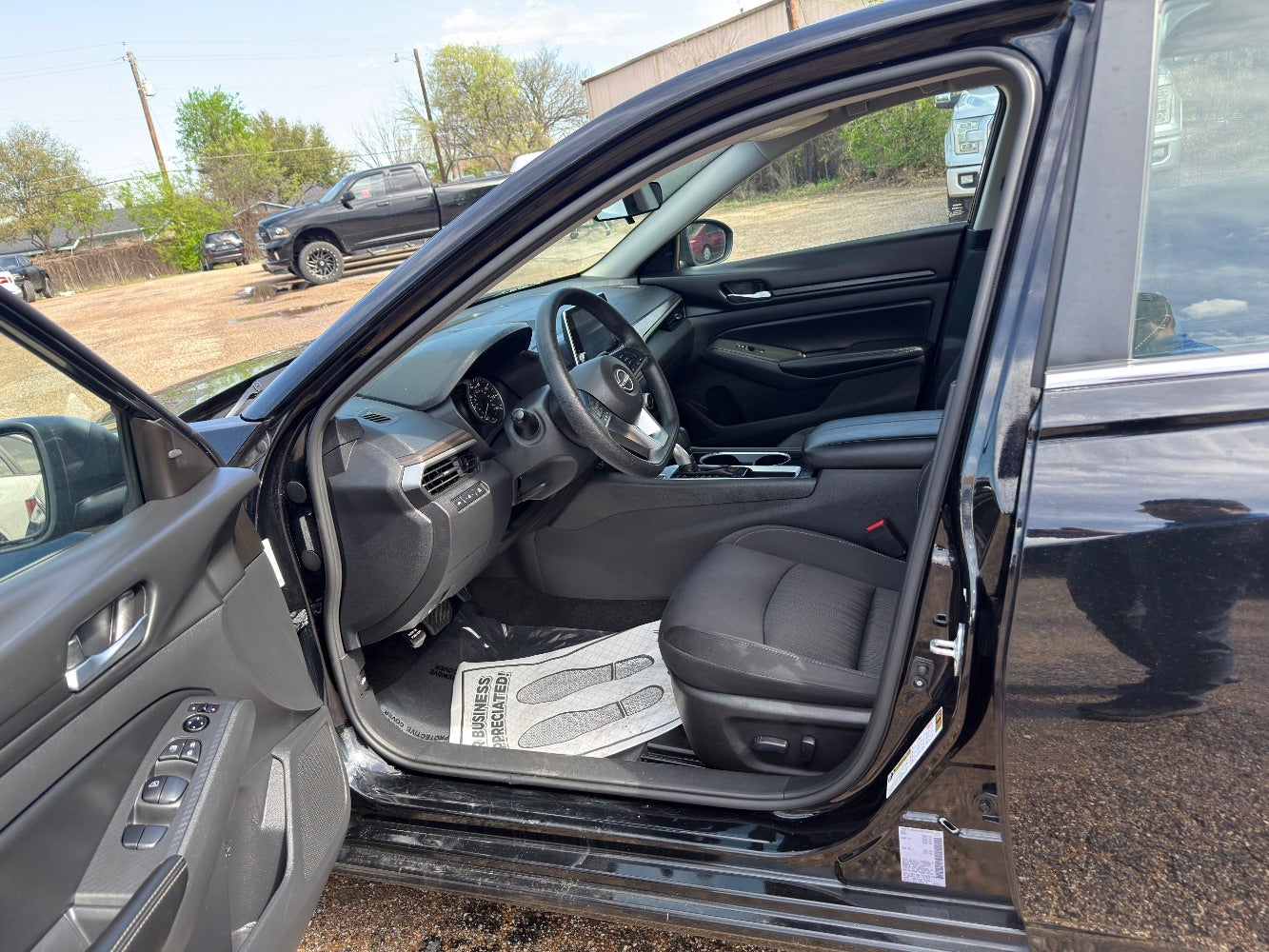 2024 Nissan Altima SV FWD