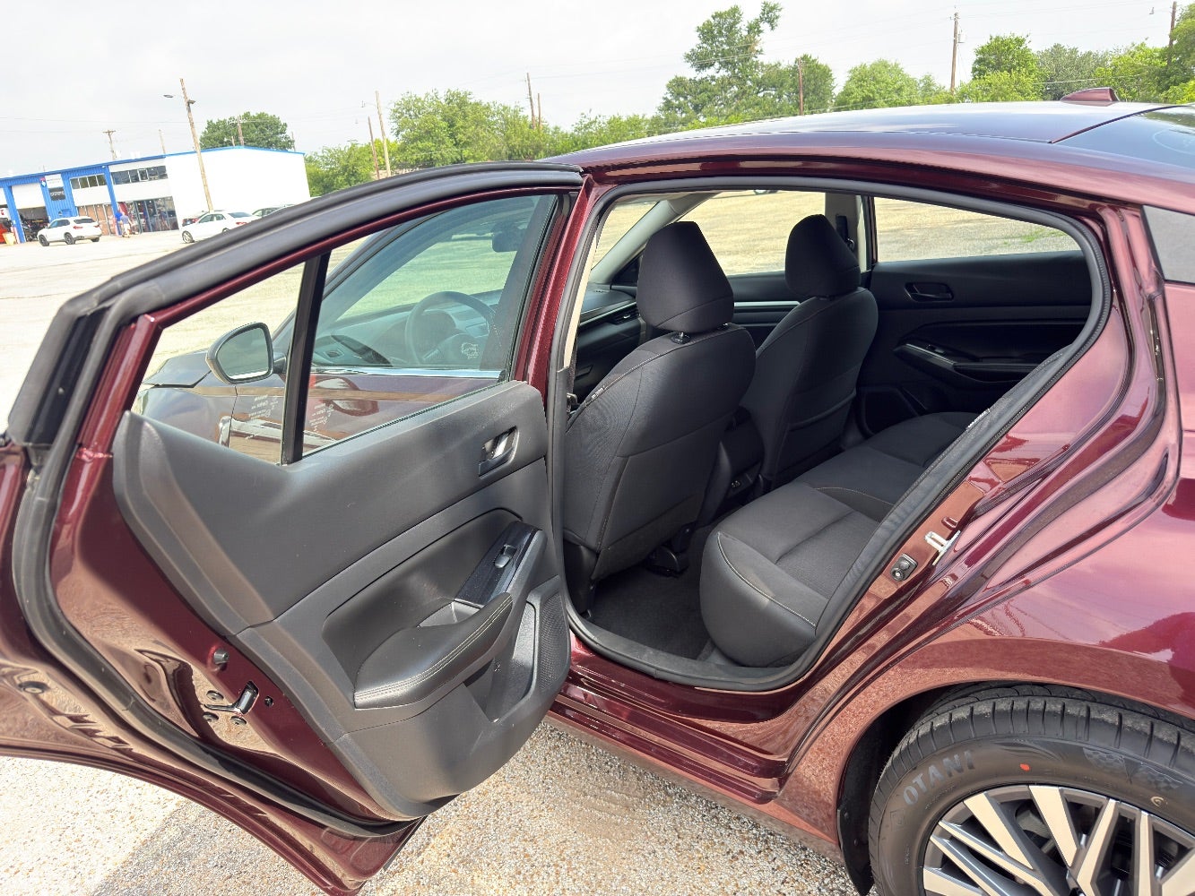 2023 Nissan Altima SV FWD