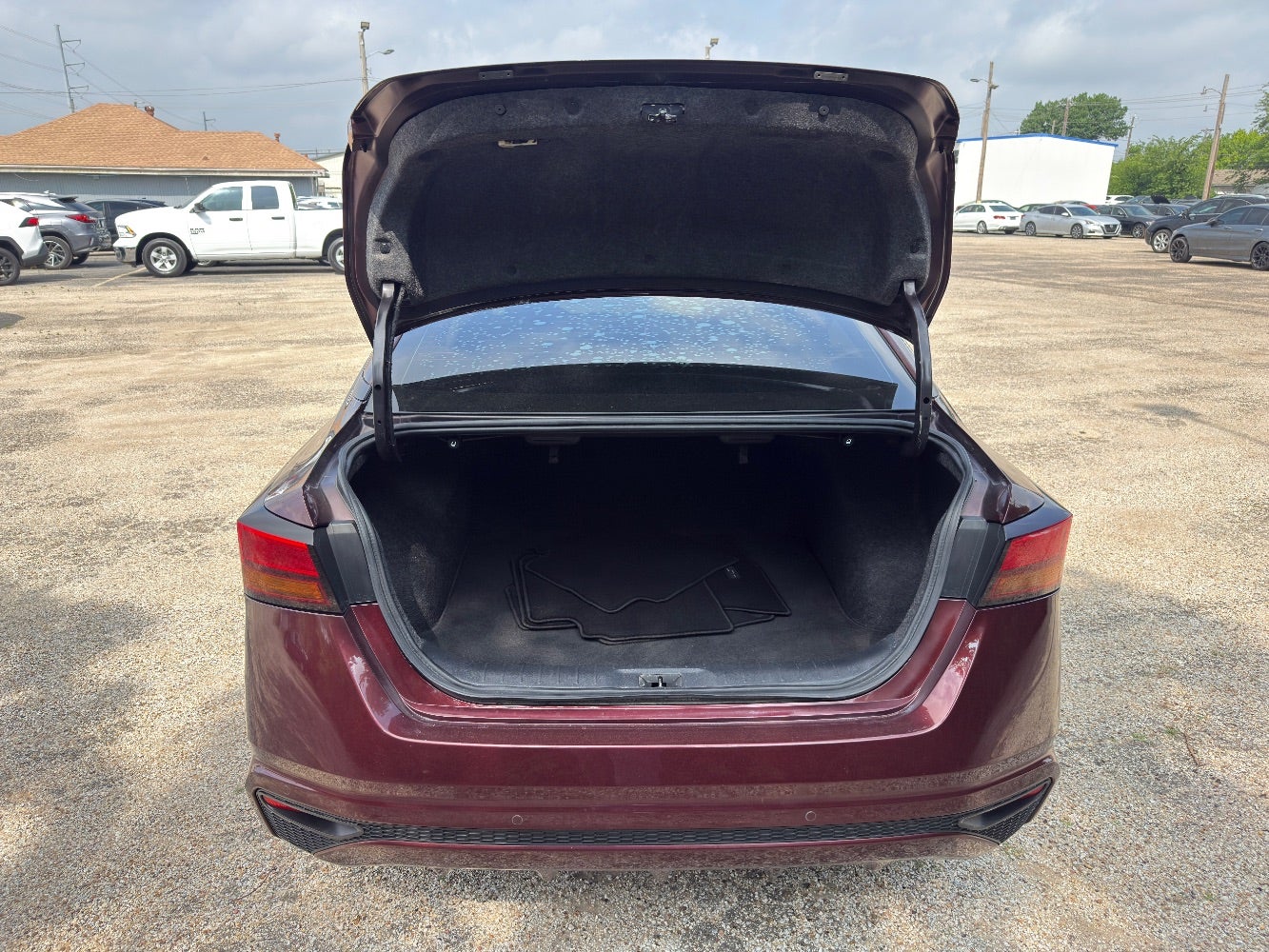 2023 Nissan Altima SV FWD