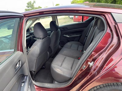 2023 Nissan Altima SV FWD