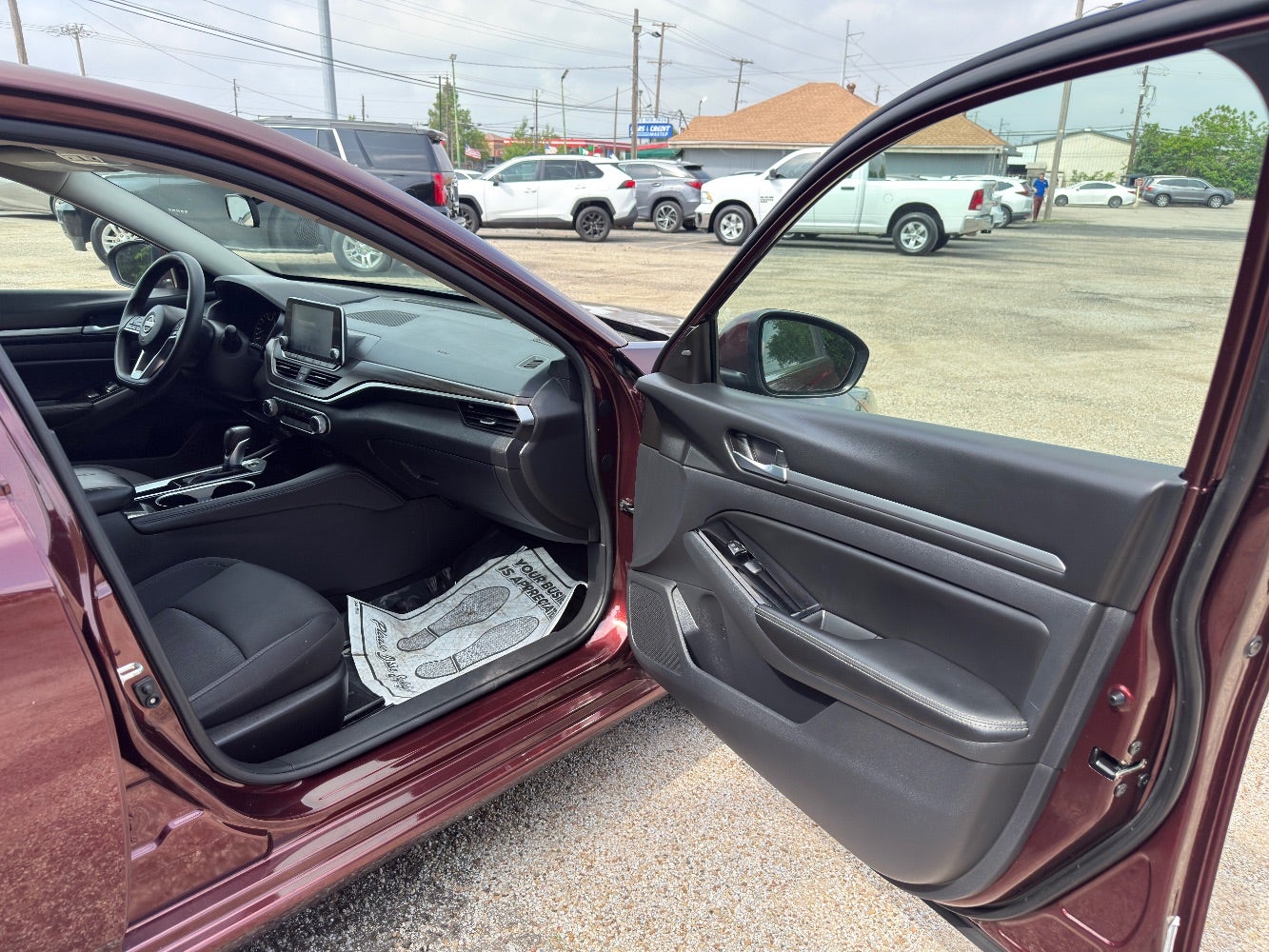 2023 Nissan Altima SV FWD