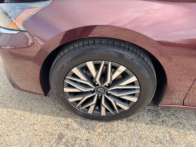 2023 Nissan Altima SV FWD