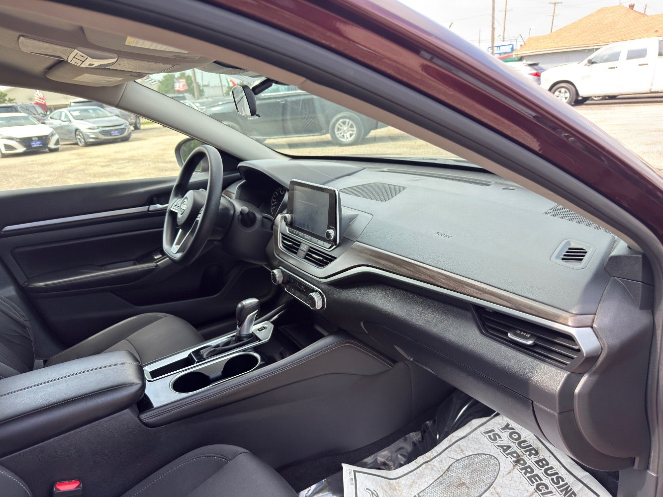 2023 Nissan Altima SV FWD