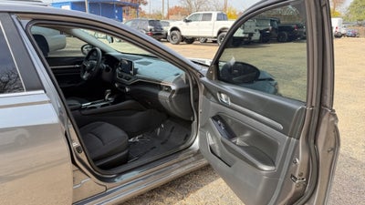 2023 Nissan Altima SV FWD