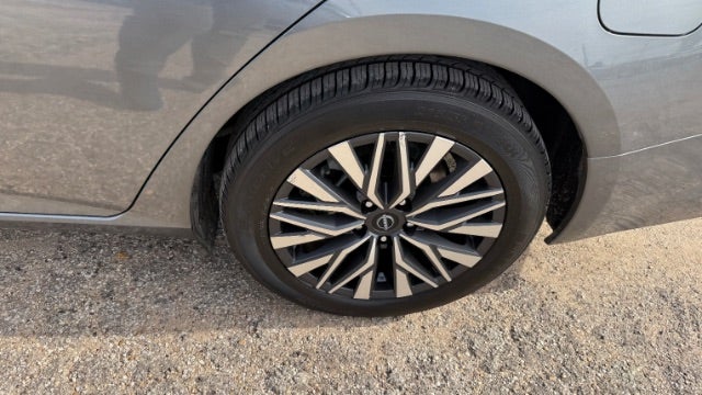 2023 Nissan Altima SV FWD