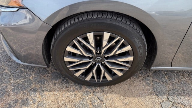 2023 Nissan Altima SV FWD