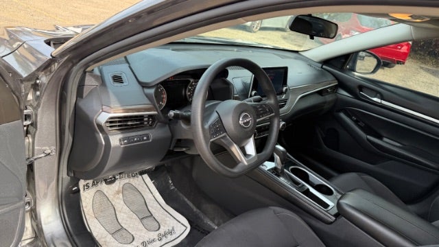 2023 Nissan Altima SV FWD