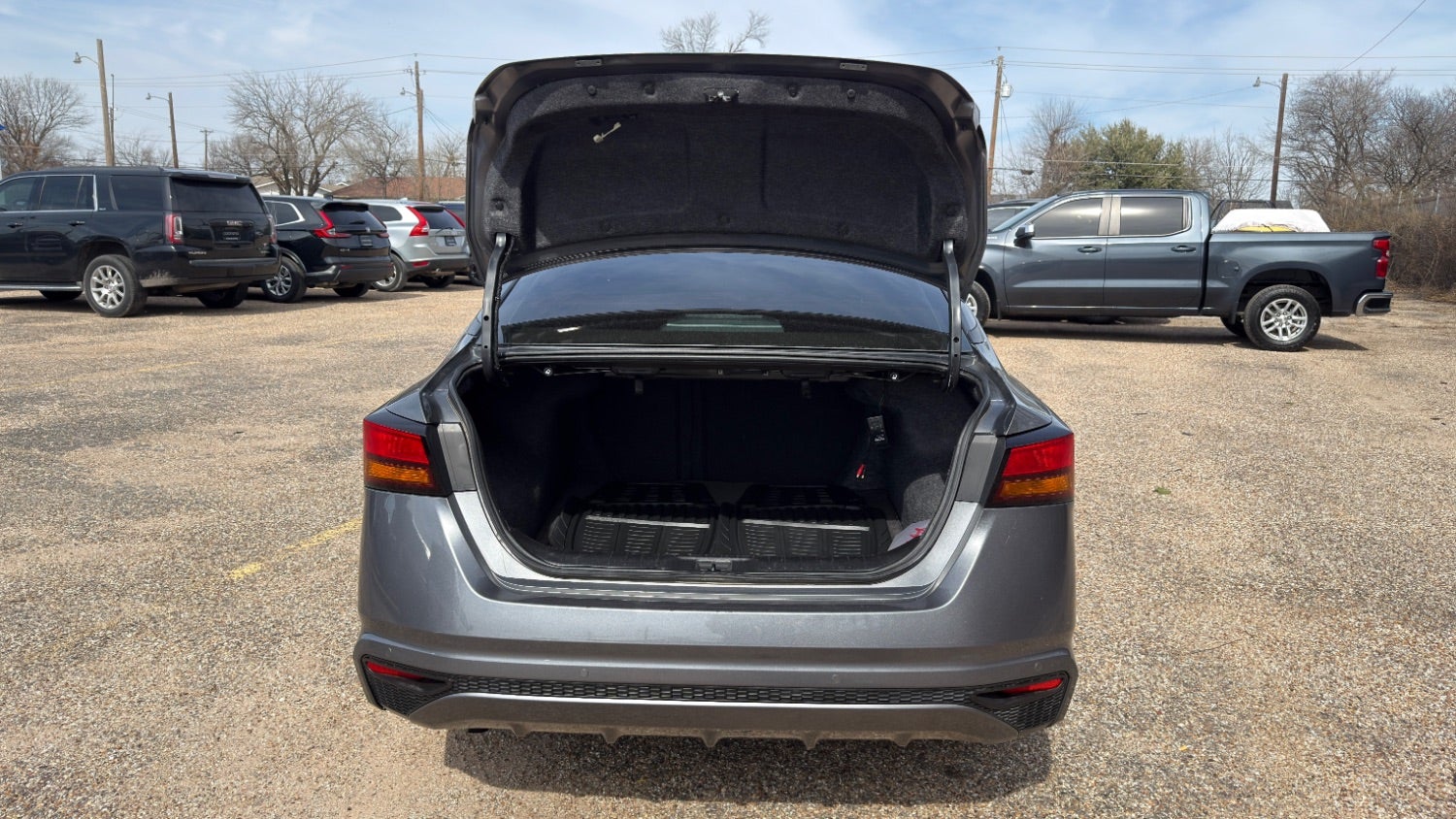 2024 Nissan Altima SV FWD