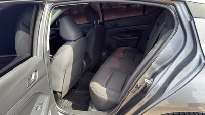 2024 Nissan Altima SV FWD