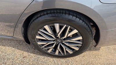 2024 Nissan Altima SV FWD