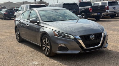 2022 Nissan Altima SV FWD