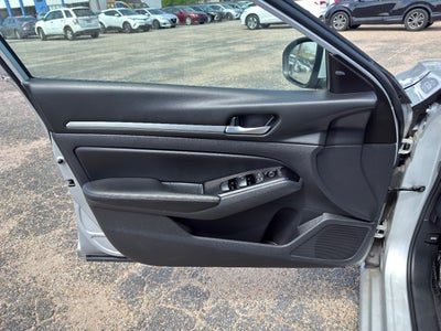 2023 Nissan Altima SV FWD