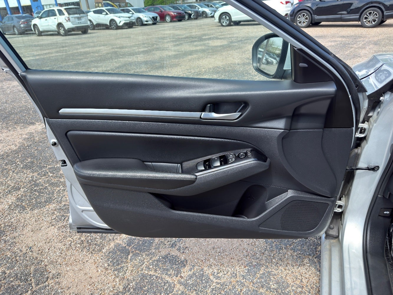 2023 Nissan Altima SV FWD