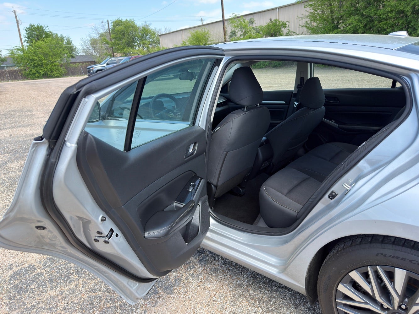 2023 Nissan Altima SV FWD