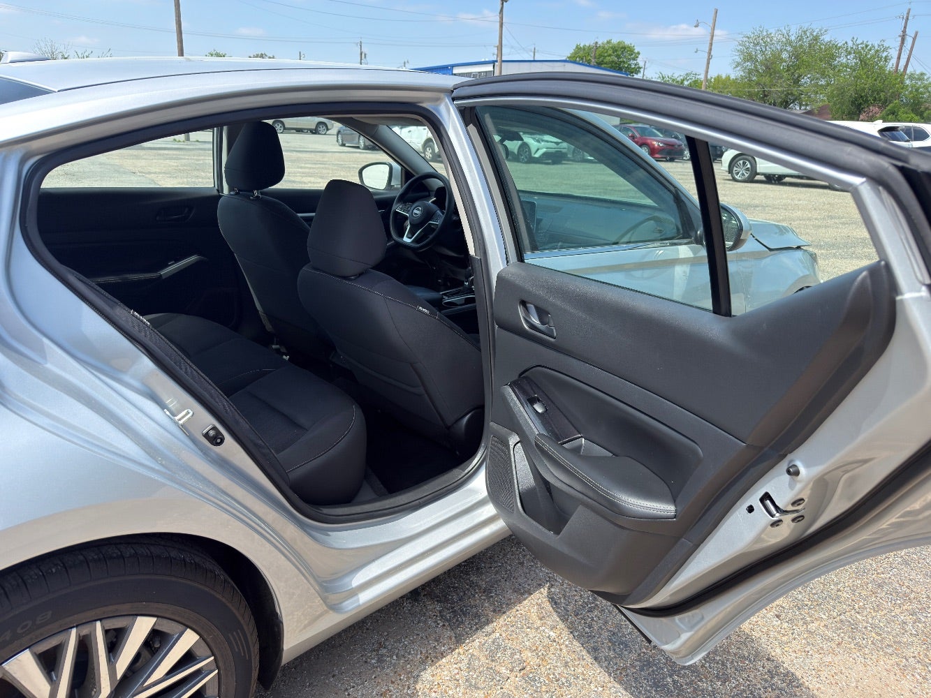 2023 Nissan Altima SV FWD