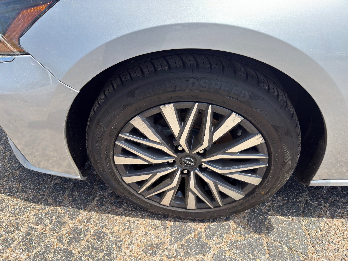 2023 Nissan Altima SV FWD