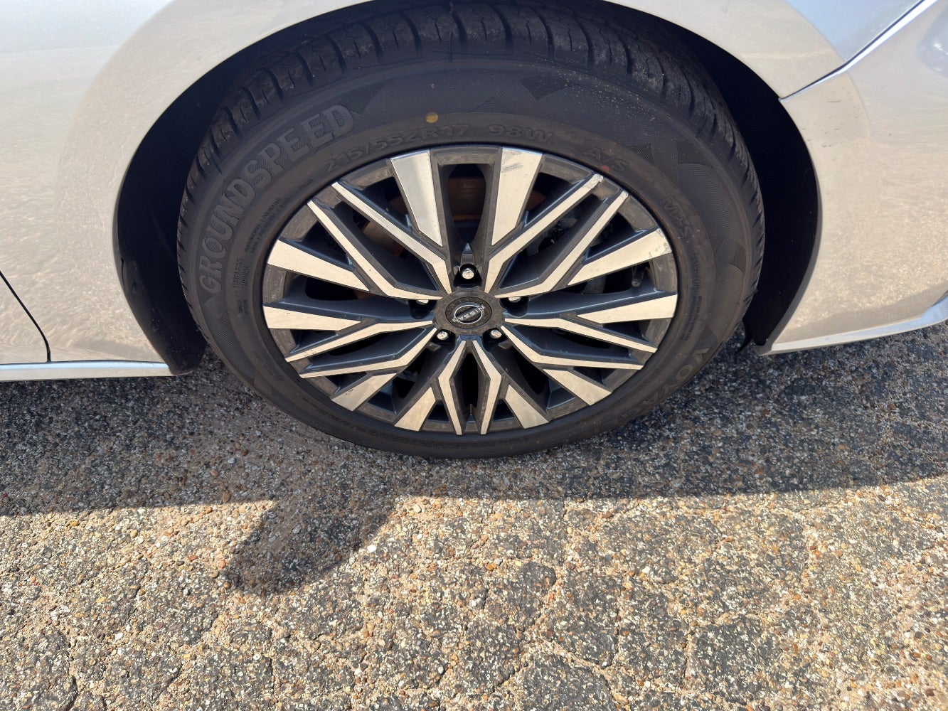 2023 Nissan Altima SV FWD