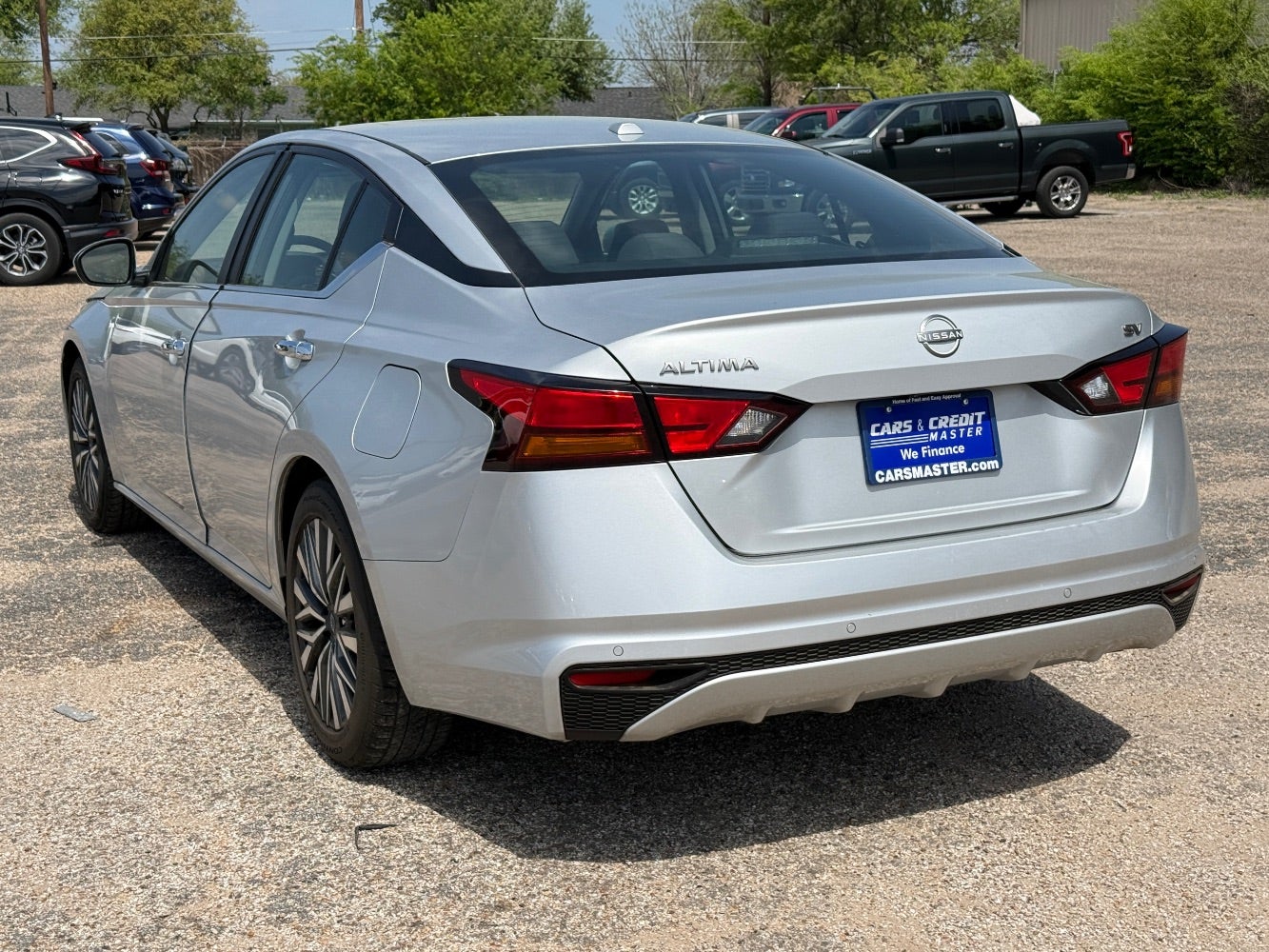 2023 Nissan Altima SV FWD