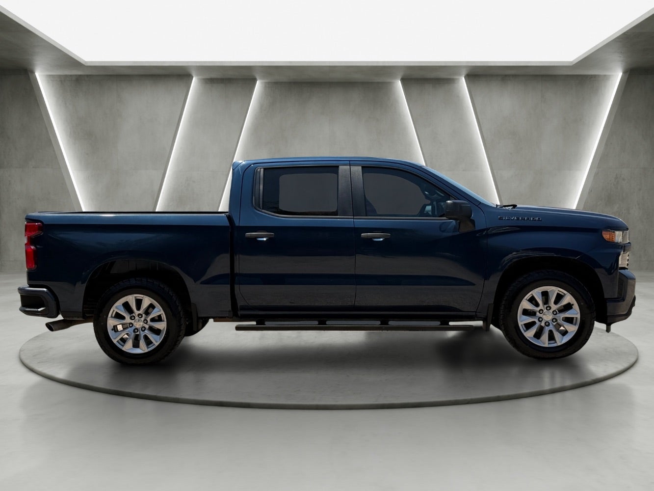 2020 Chevrolet Silverado 1500 2WD Crew Cab Short Bed Custom