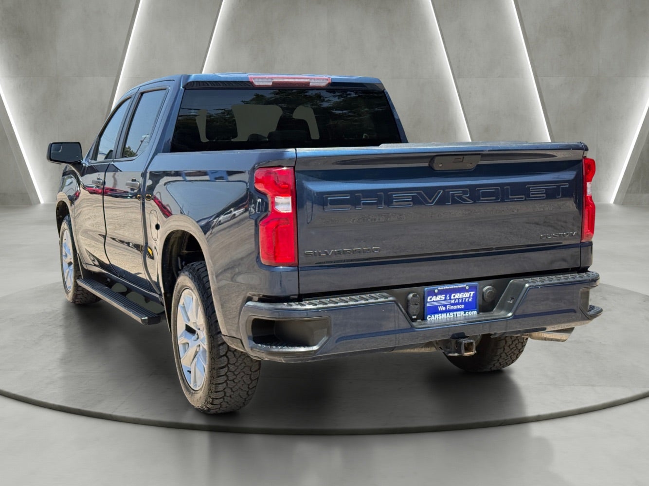 2020 Chevrolet Silverado 1500 2WD Crew Cab Short Bed Custom