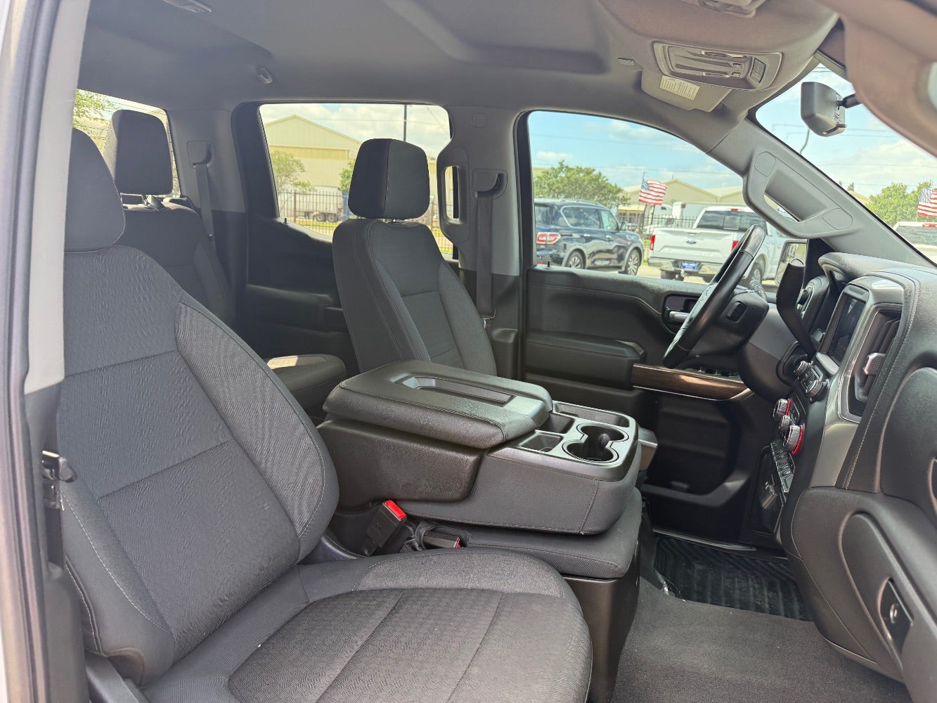2020 Chevrolet Silverado 1500 2WD Crew Cab Short Bed LT