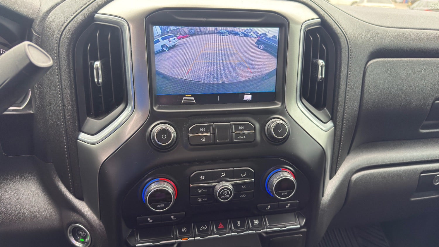 2021 Chevrolet Silverado 1500 2WD Crew Cab Short Bed LT