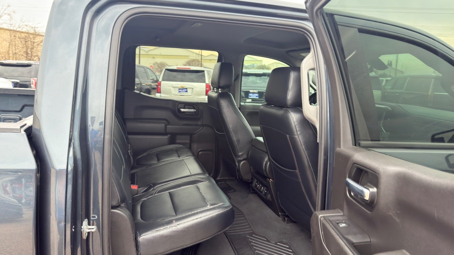 2021 Chevrolet Silverado 1500 2WD Crew Cab Short Bed LT