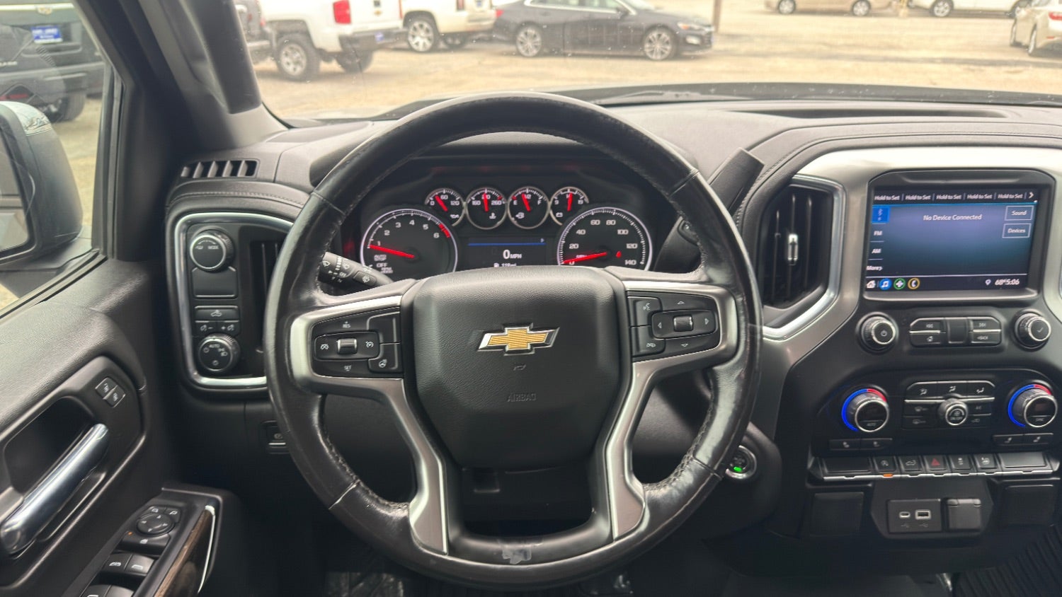 2021 Chevrolet Silverado 1500 2WD Crew Cab Short Bed LT