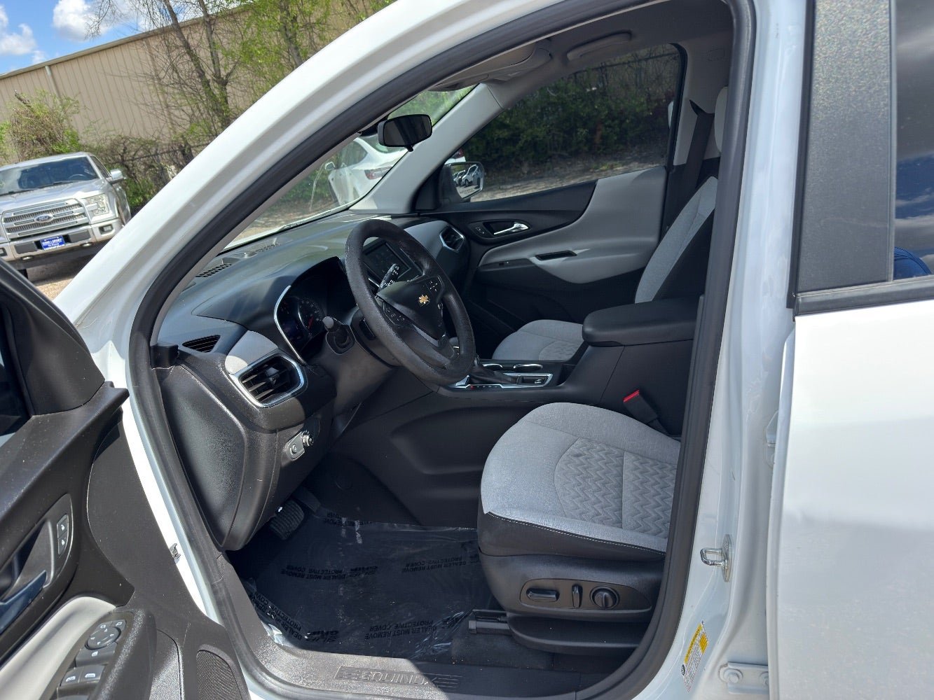 2022 Chevrolet Equinox FWD LS