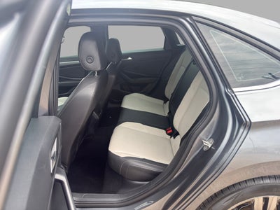 2021 Volkswagen Jetta 1.4T R-Line 8A