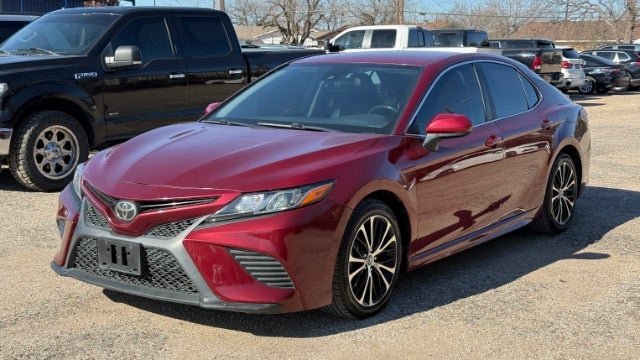 2018 Toyota Camry SE