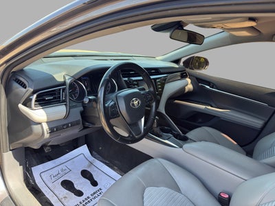 2020 Toyota Camry SE