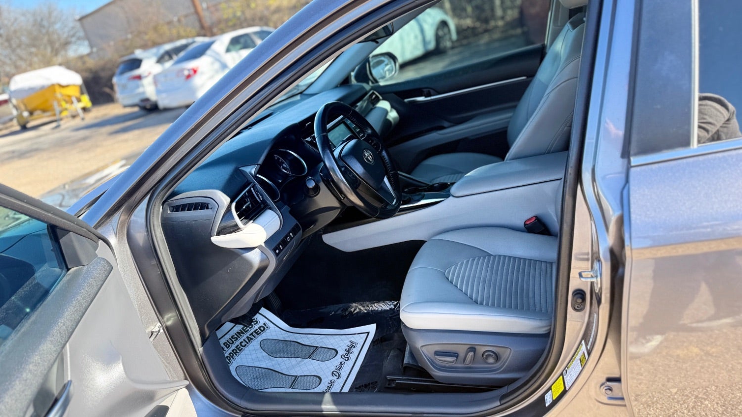 2020 Toyota Camry SE