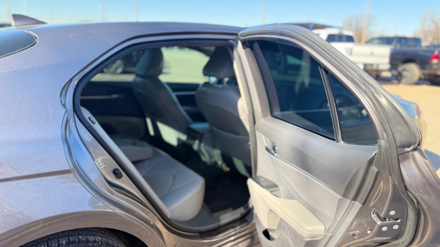 2020 Toyota Camry SE