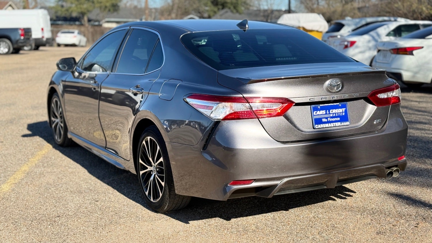 2020 Toyota Camry SE