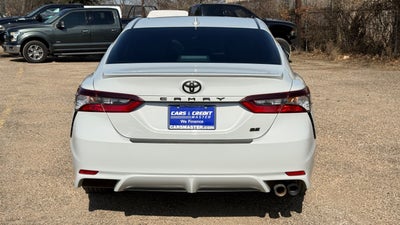 2022 Toyota Camry SE