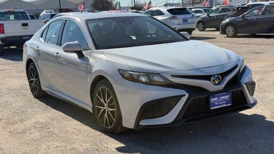 2022 Toyota Camry SE