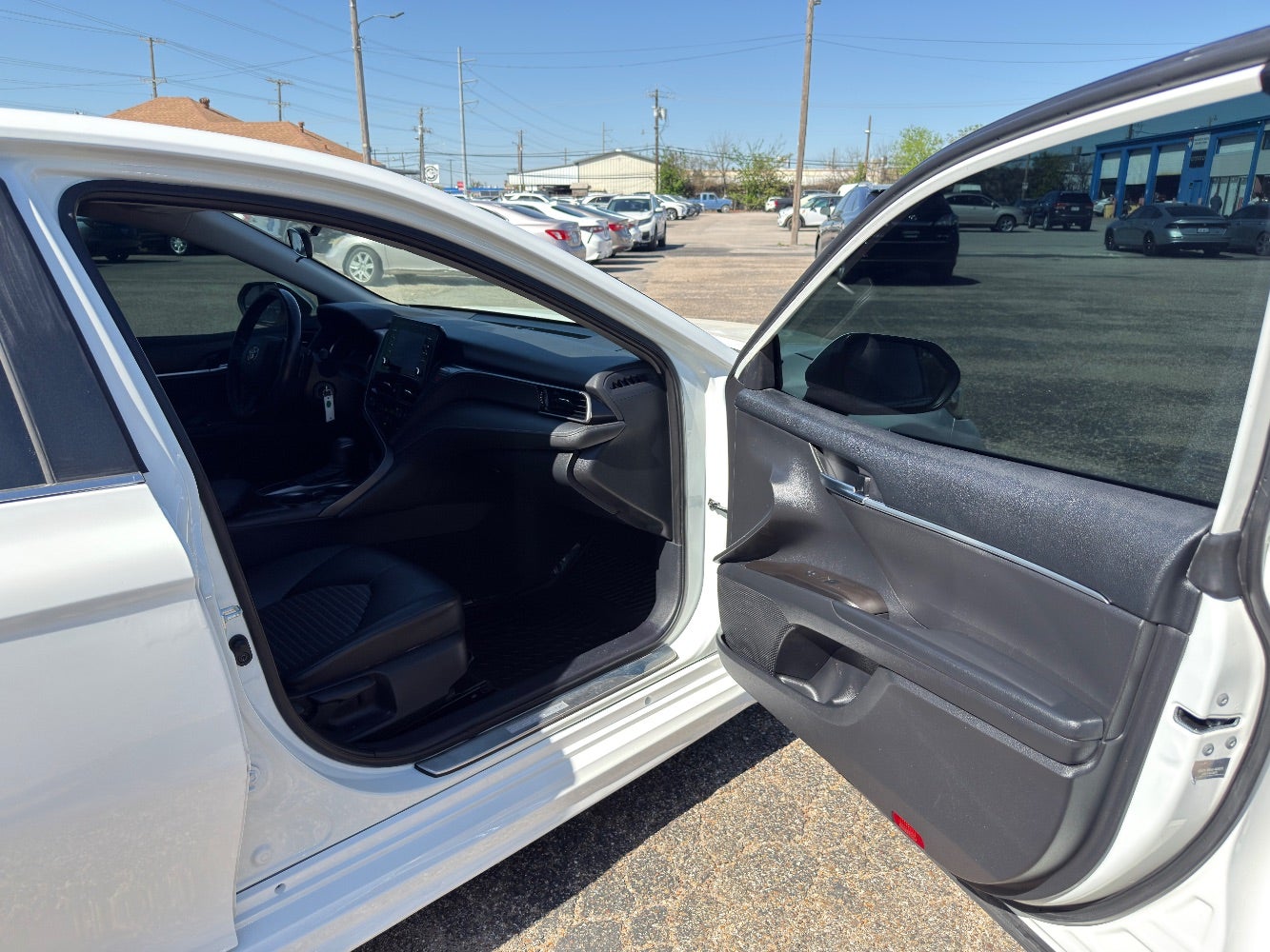 2023 Toyota Camry SE