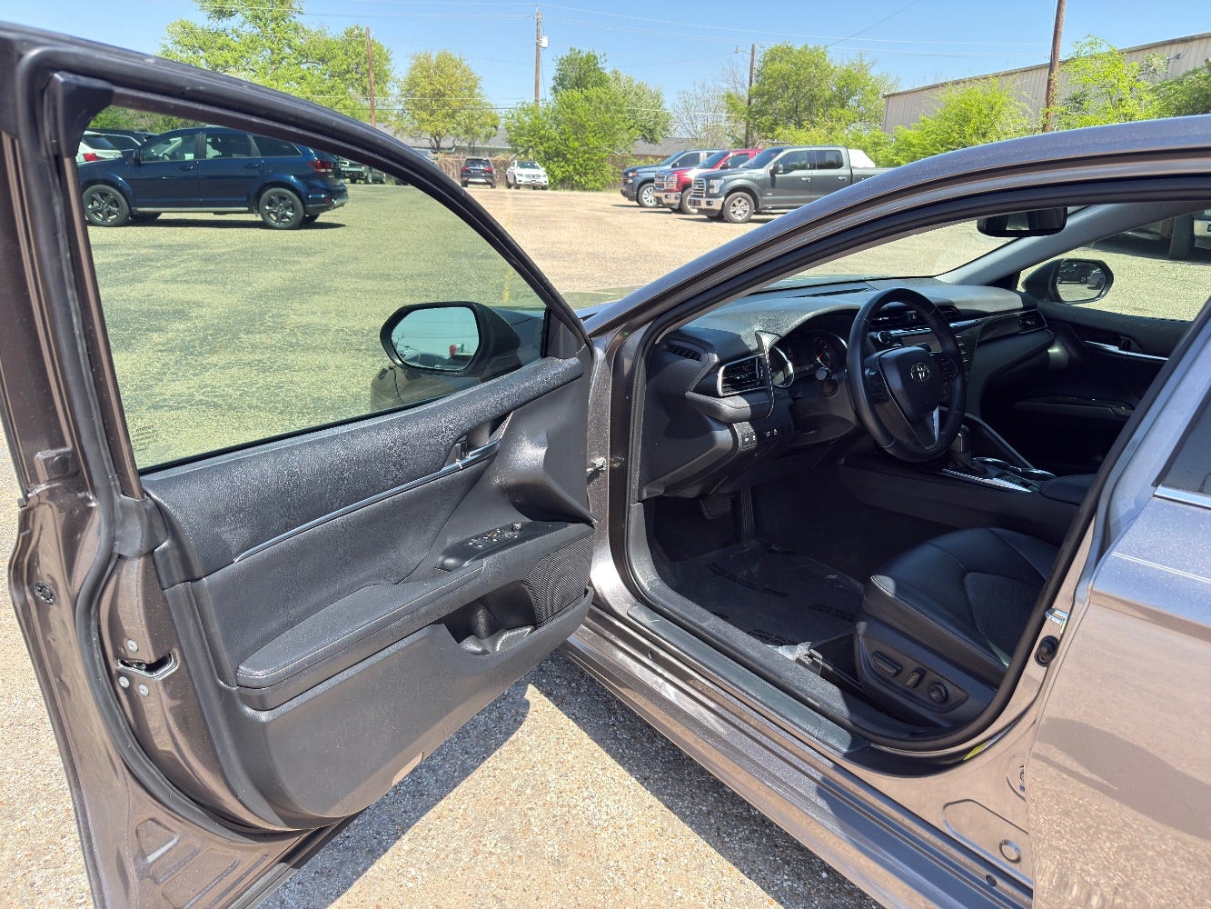 2020 Toyota Camry XSE