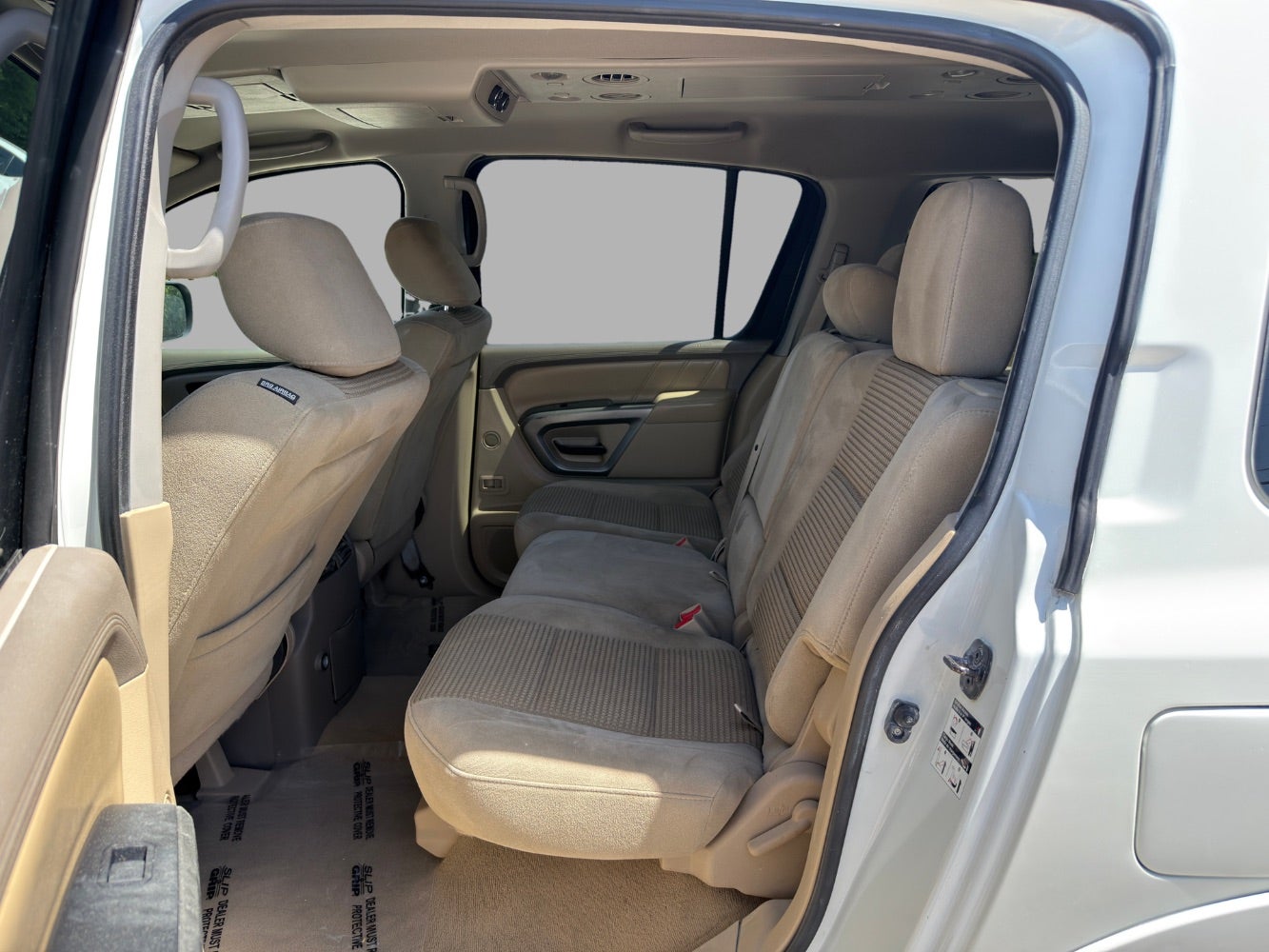2015 Nissan Armada SV 2WD